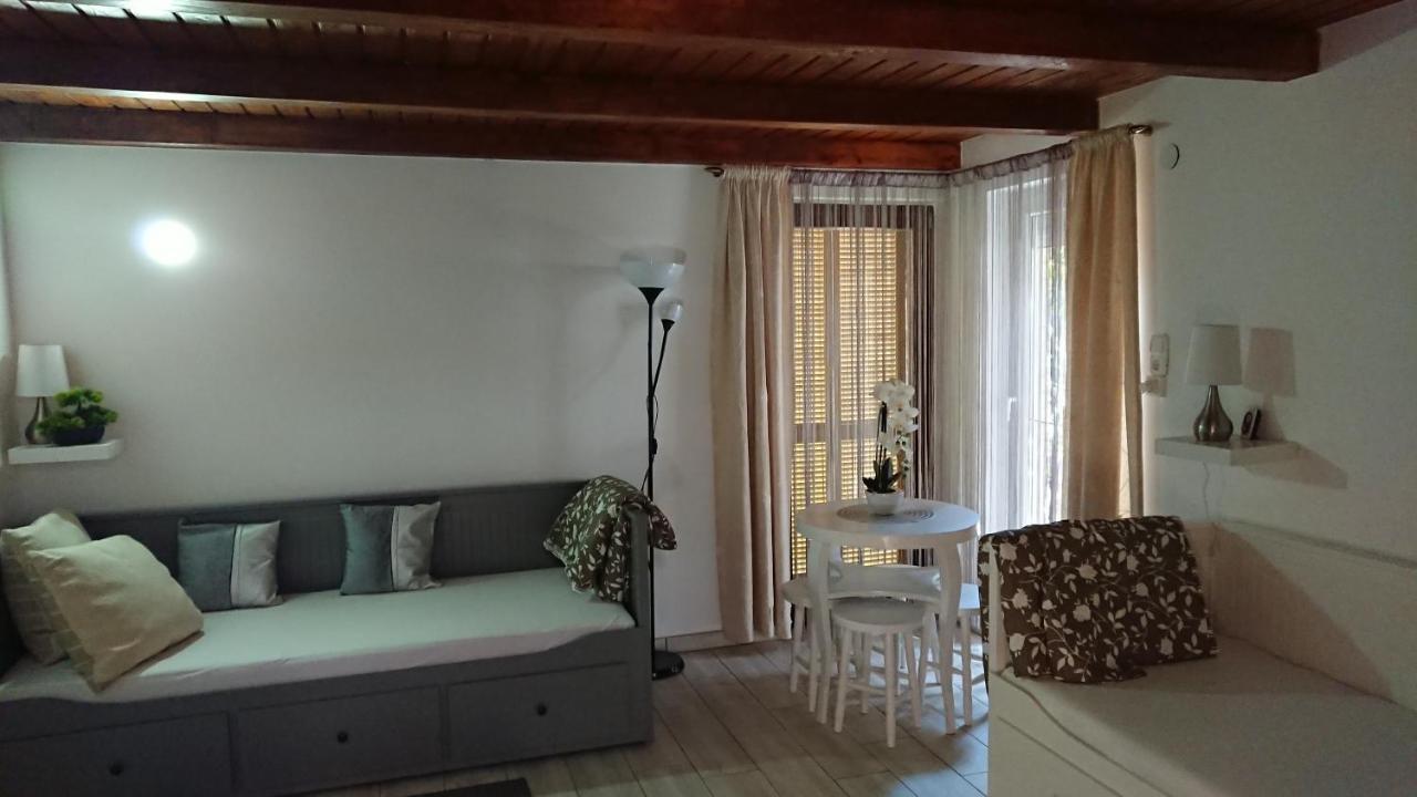 Bpr P3 Lodge Apartment With A/C 布达佩斯 外观 照片