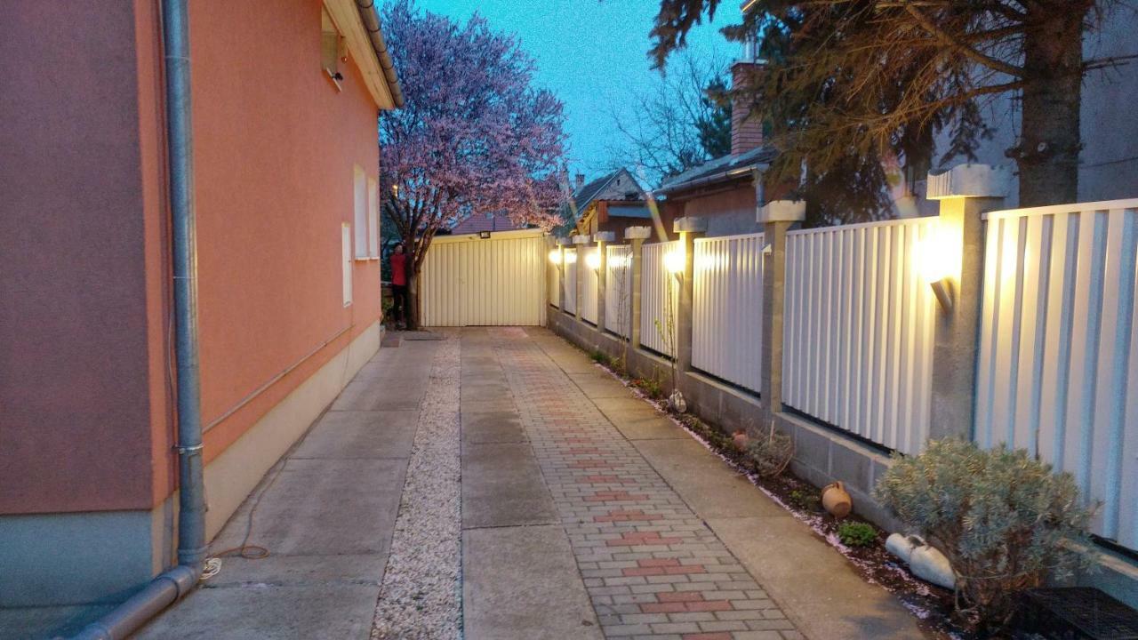 Bpr P3 Lodge Apartment With A/C 布达佩斯 外观 照片